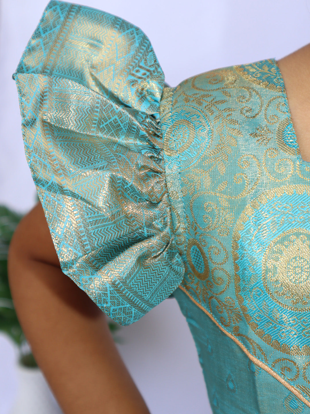 Pon Neela Royal Tissue Pavadai Set