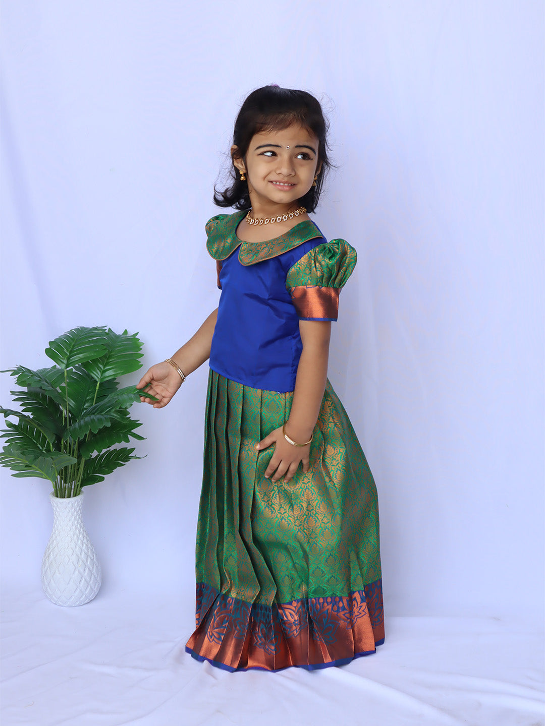 Ramaneela Classic Pavadai Set