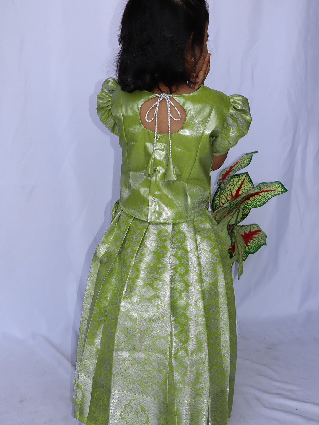 Vasantha Mullai Royal Tissue Pavadai Set
